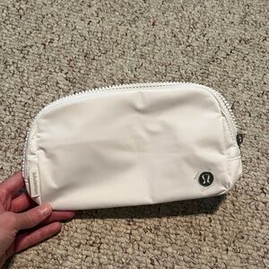 NWT Lululemon Everywhere Belt Bag